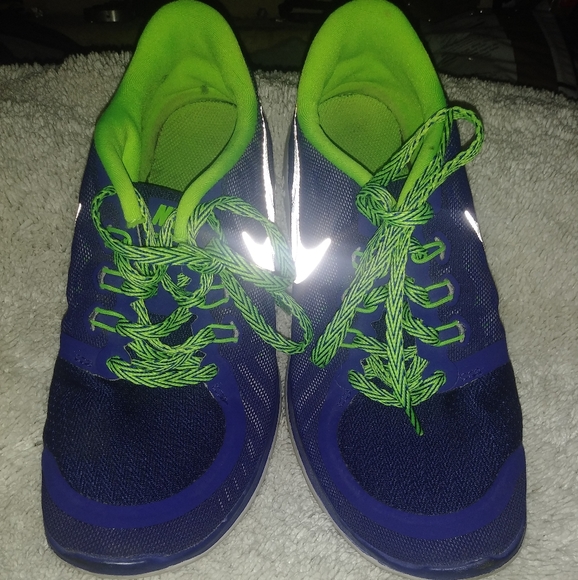 Nike Sneakers - Picture 4 of 5